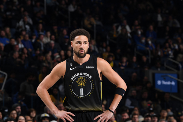 关于转会期尼斯调整名单以备荷甲；篮板制胜环节打磨；管理层满意；高层口径保持一致的信息